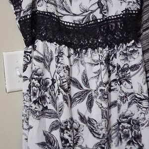 SHEIN Black and White Floral Lace Dress